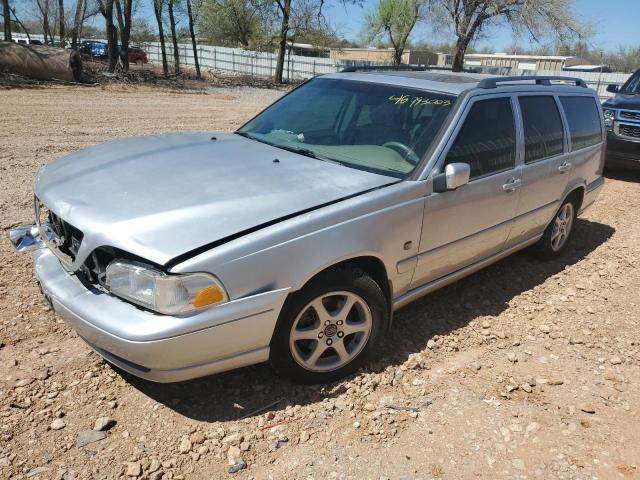 2000 Volvo V70 Base