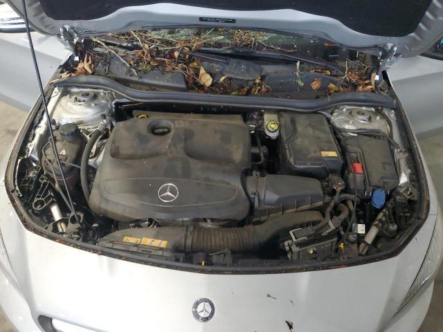 2015 MERCEDES-BENZ C250 WDDSJ4GB6FN210219