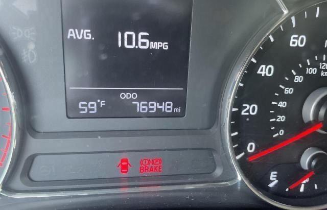 3KPFK4A73JE220832 KIA FORTE LX