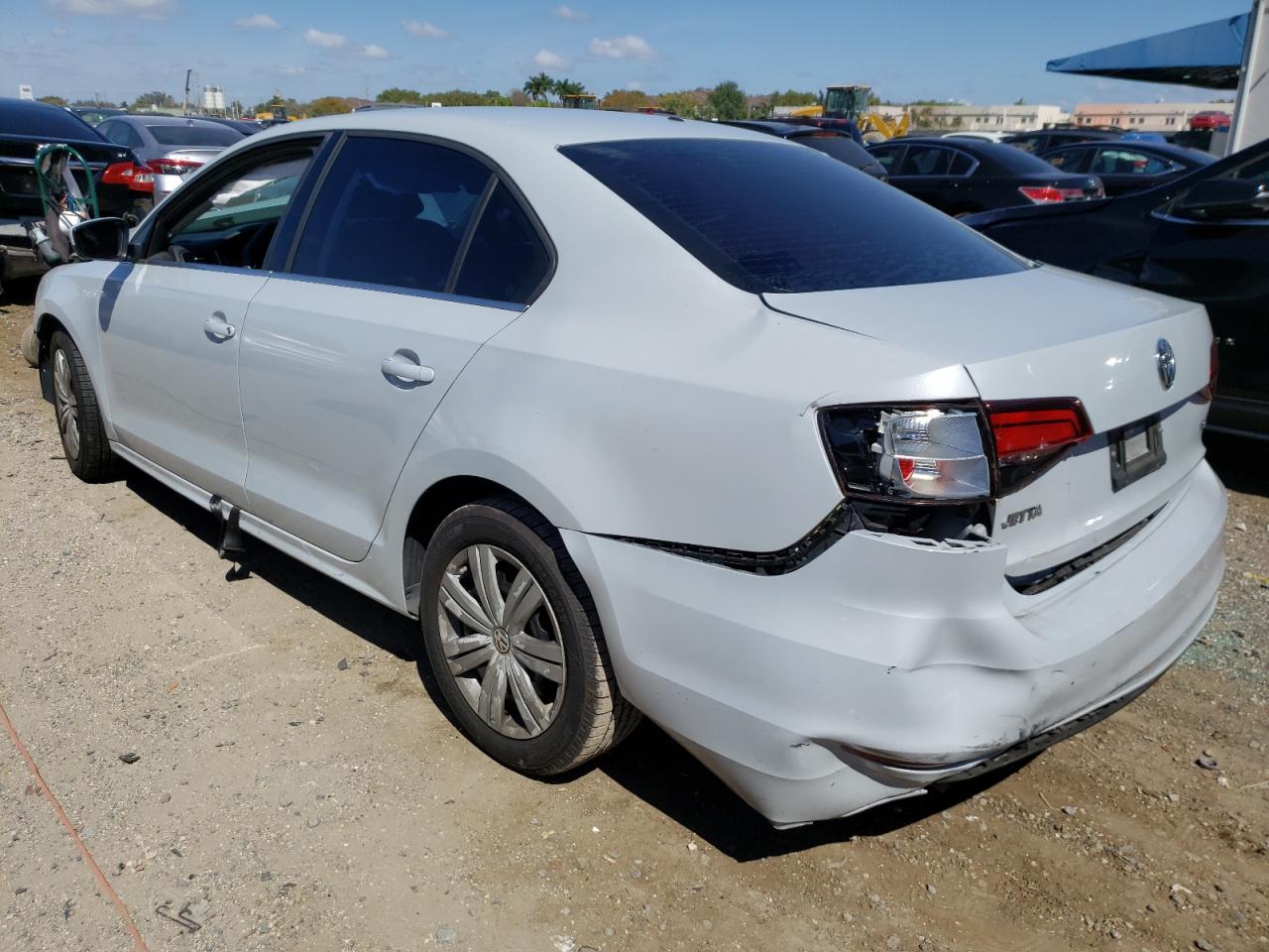 2017 Volkswagen Jetta - Image 2