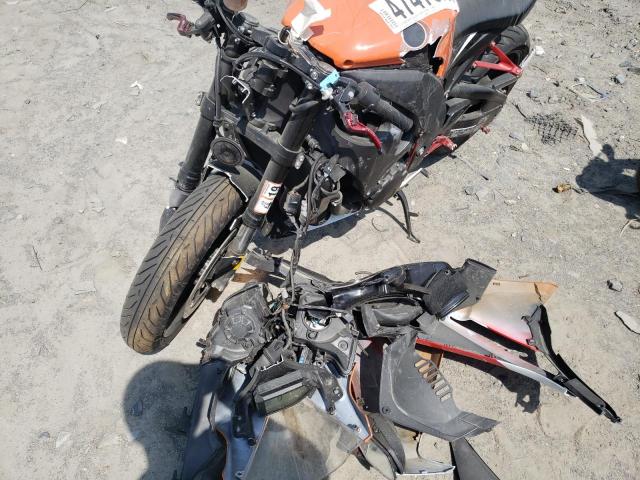 2014 HONDA CBR1000 RR - JH2SC5953EK600171