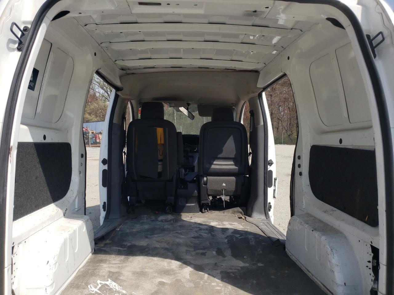 3N6CM0KN0GK692352 NISSAN NV 2016