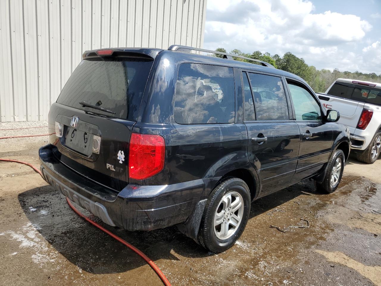 2005 Honda Pilot Ex VIN: 5FNYF184X5B052100 Lot: 65820254