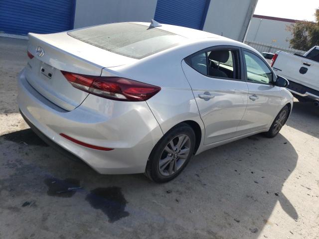 KMHD84LF0HU272632 Hyundai ELANTRA SE