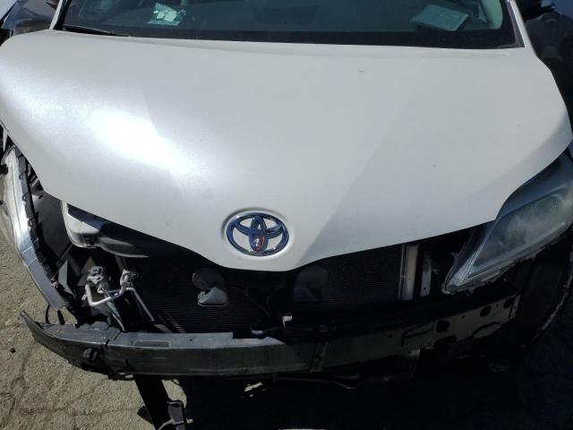 5TDYK3DC2GS704002 Toyota SIENNA XLE