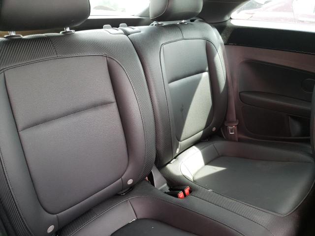 2018 VOLKSWAGEN BEETLE SE - 3VWJD7AT4JM723601