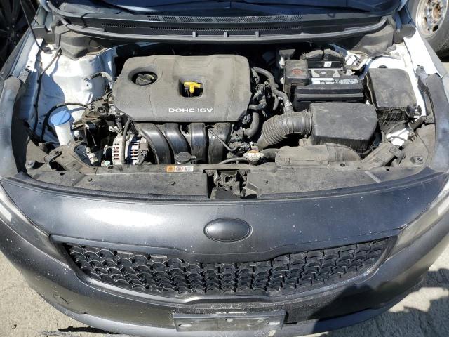 3KPFL4A72JE233908 KIA FORTE LX