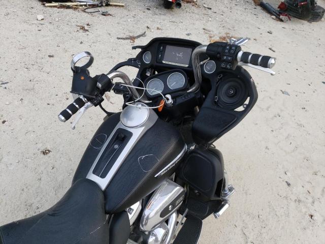 2018 HARLEY-DAVIDSON FLTRU - 1HD1KGD11JB614912