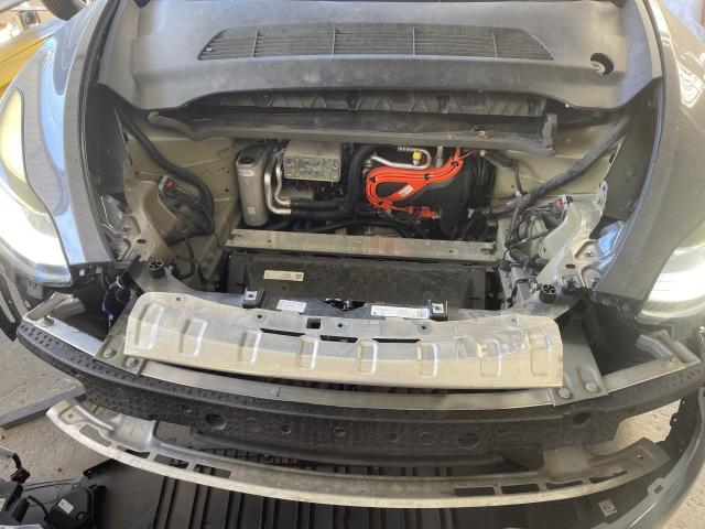 7SAYGDEE2NF359386 Tesla Model Y