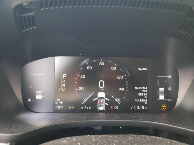 2018 VOLVO XC60 T5 - LYV102RK8JB106821
