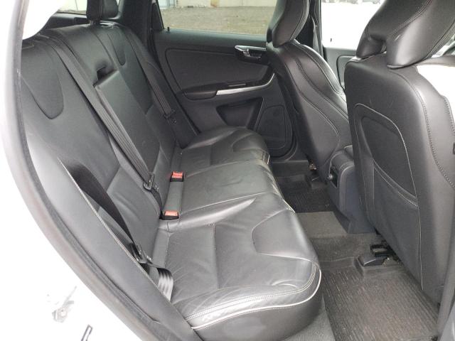 2016 VOLVO XC60 T6 R- YV4902RP6G2811459