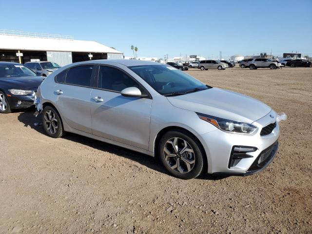 3KPF24AD5ME380771 KIA FORTE FE