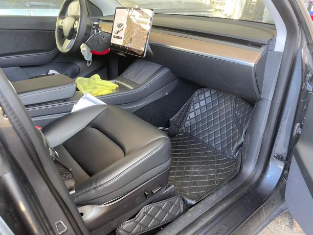7SAYGDEE2NF359386 Tesla Model Y