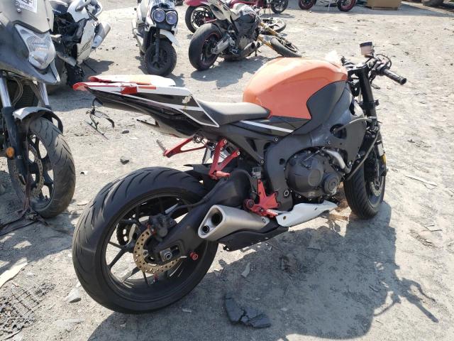 2014 HONDA CBR1000 RR - JH2SC5953EK600171