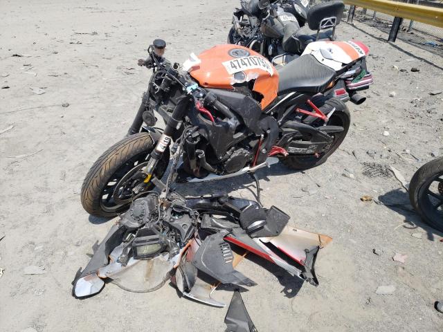 2014 HONDA CBR1000 RR - JH2SC5953EK600171