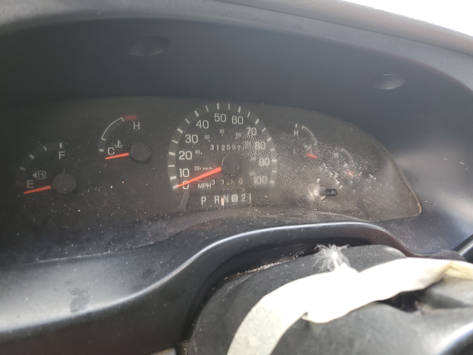 1FTRE1422XHA10471 1999 Ford Econoline E150 Van