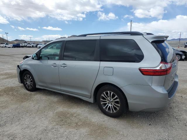 5TDYZ3DCXKS999631 Toyota SIENNA XLE