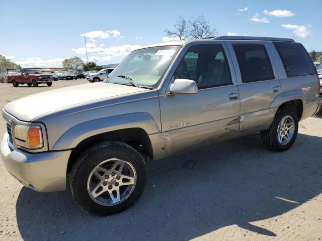 2000 Cadillac Escalade Luxury