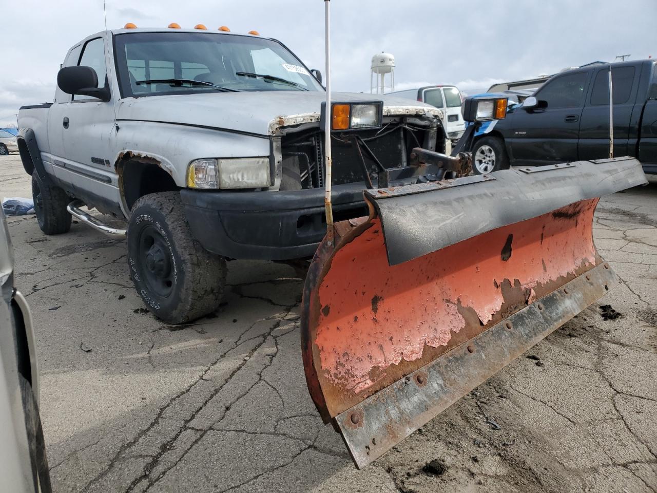 1B7KF23Z31J518032 2001 Dodge Ram 2500