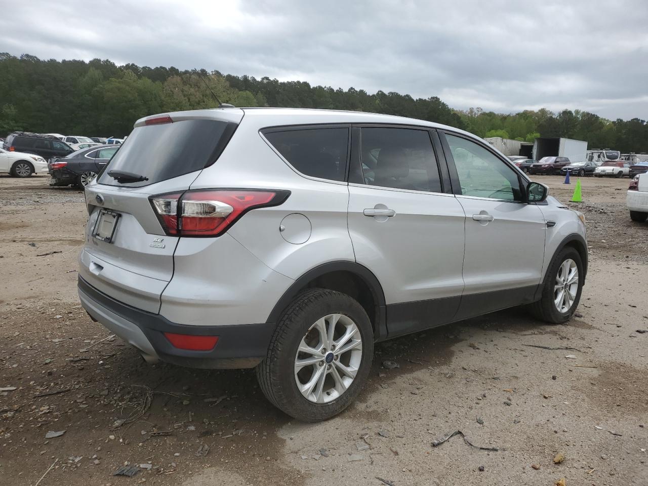 1FMCU0GD4HUB73739 FORD ESCAPE 2017