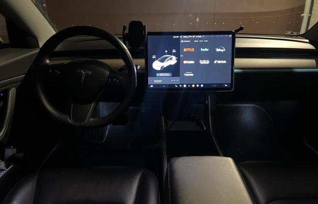 5YJ3E1EBXJF066766 Tesla MODEL 3
