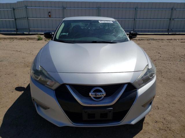 1N4AA6AP2HC437160 Nissan Maxima 3.5s