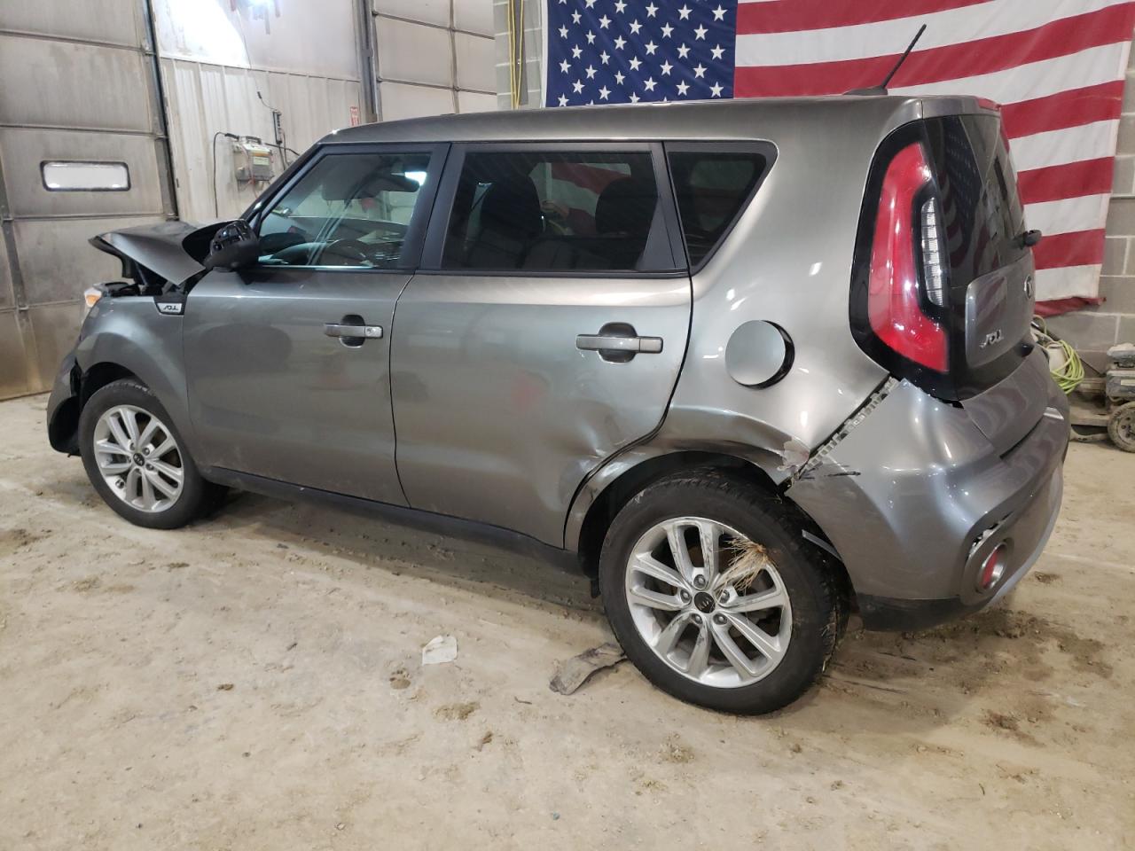 KNDJP3A52K7632875 2019 Kia Soul +