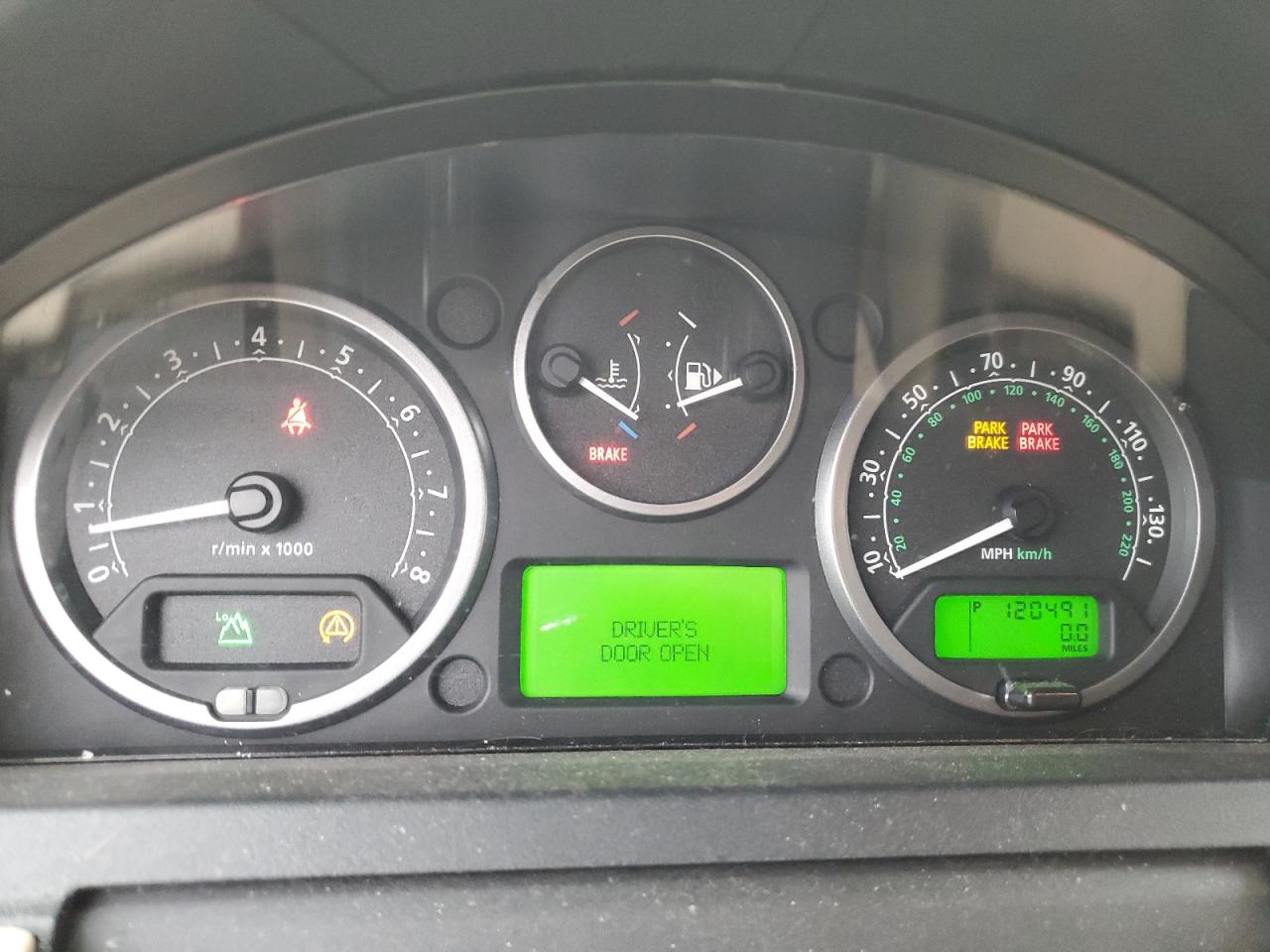 2006 Land Rover LR3 - Image 9
