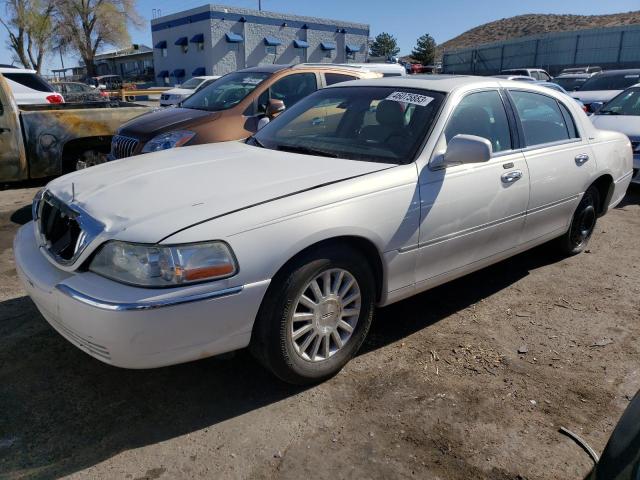 2003 Lincoln Town Car Signature