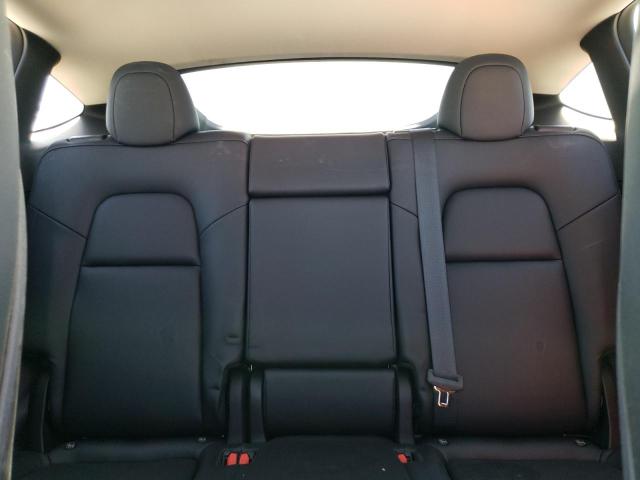 7SAYGDEE4NF437330 Tesla Model Y