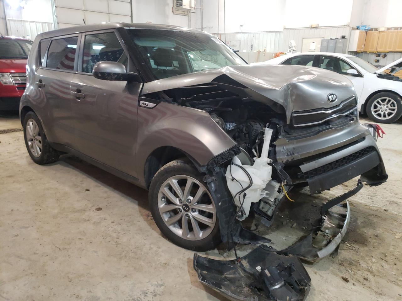 KNDJP3A52K7632875 2019 Kia Soul +