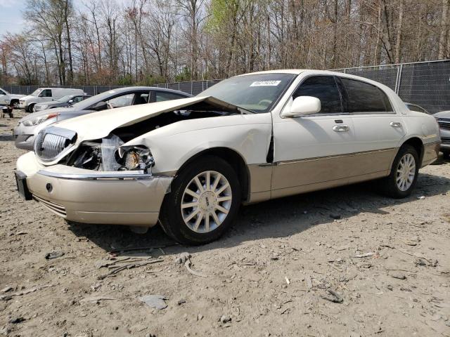 2006 Lincoln Town Car Signature