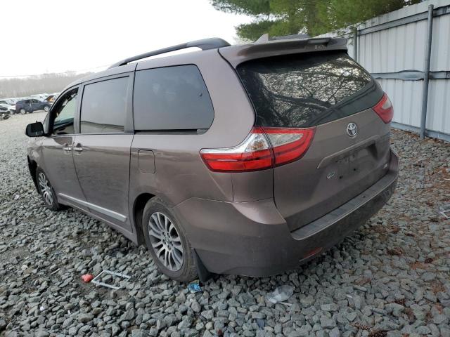 5TDYZ3DCXJS941839 2018 TOYOTA SIENNA - Image 2