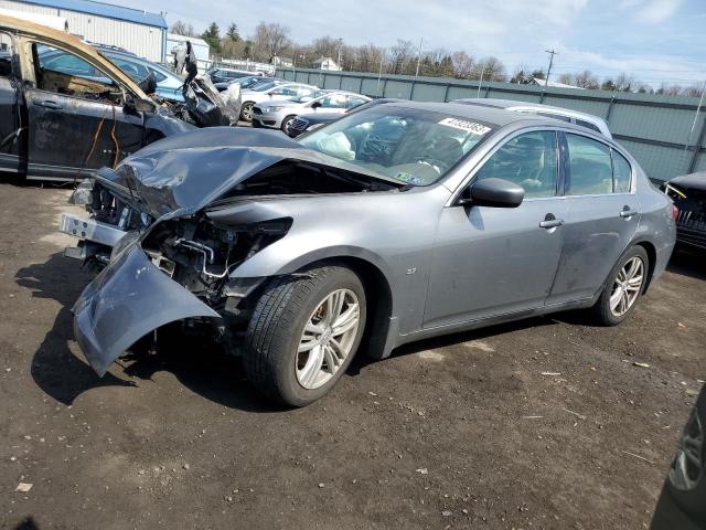 2015 INFINITI Q40 