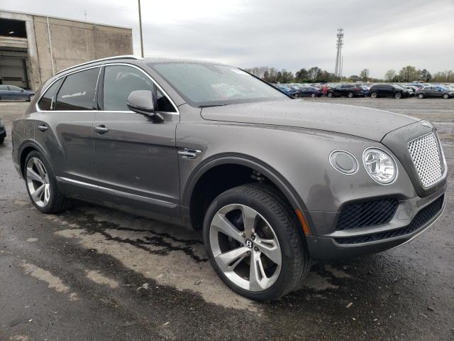 VIN SJAAC2ZV6JC017084 2018 Bentley Bentayga no.4