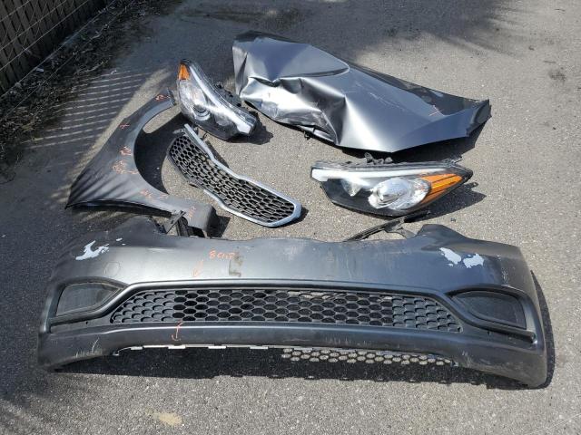 KNAFX4A66G5592272 KIA FORTE LX