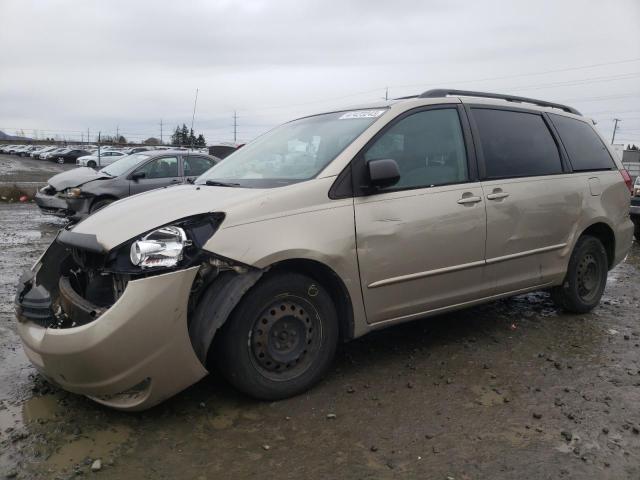 2004 Toyota Sienna CE