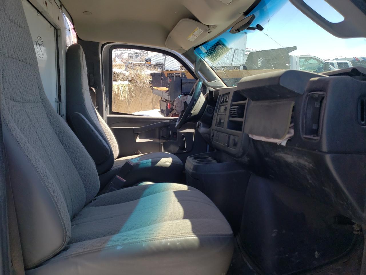 1GB3GSCG7H1133927 CHEVROLET EXPRESS 2017