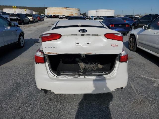 KNAFX4A69E5145805 KIA FORTE LX