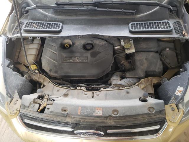 1FMCU9J92EUC23302 Ford Escape Titanium