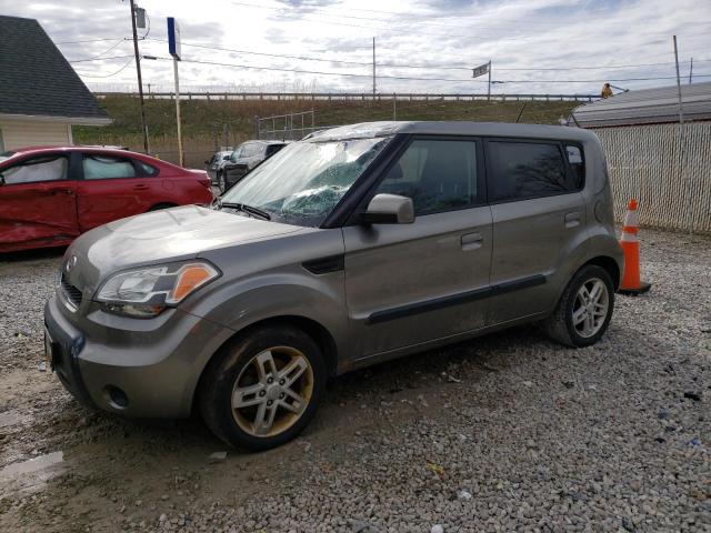 2010 Kia Soul +