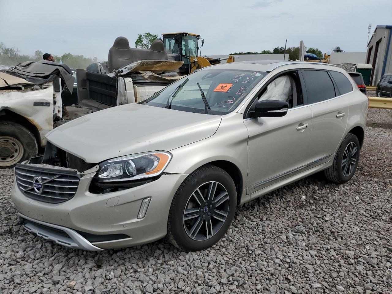 YV440MDR5H2222290 VOLVO XC60 T5 DY 2017