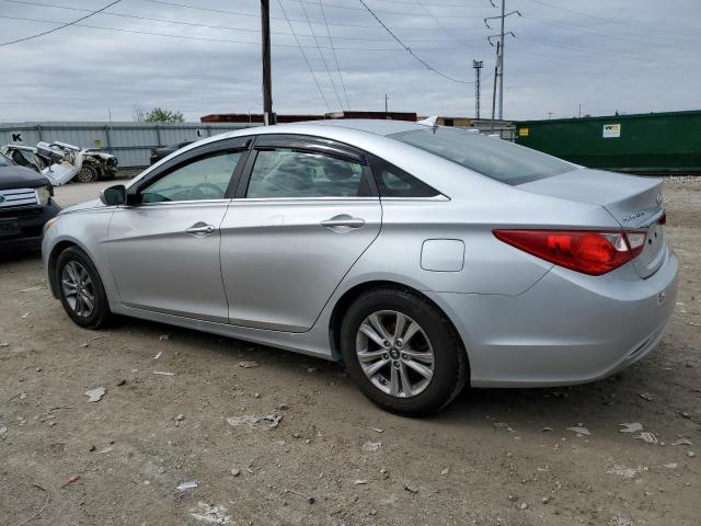VIN: 5NPEB4AC5CH501148 Auction: COPART Lot: 47545273 Location: OH - COLUMBUS 5NPEB4AC5CH501148 HYUNDAI SONATA 2012 SILVER Photo 2