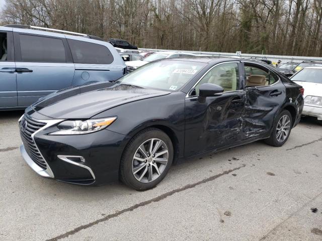 2017 Lexus ES 300h 