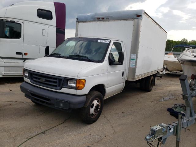 2005 Ford Econoline Cargo Van 