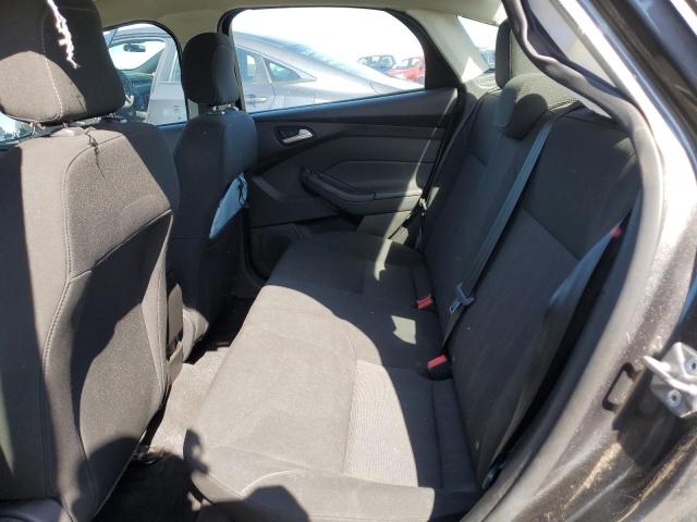 1FADP3FE3JL210759 Ford FOCUS SE