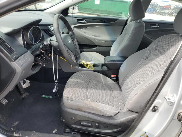 VIN: 5NPEB4AC5CH501148 Auction: COPART Lot: 47545273 Location: OH - COLUMBUS 5NPEB4AC5CH501148 HYUNDAI SONATA 2012 SILVER Photo 7