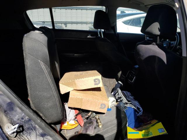 KNDPMCAC7H7266938 KIA Sportage Lx