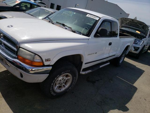Salvage cars for sale from Copart Vallejo, CA: 2000 Dodge Dakota