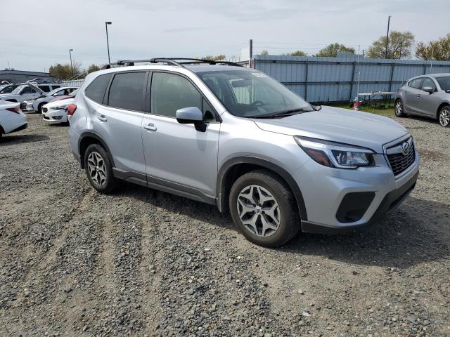 JF2SKAJC3LH523831 Subaru Forester Premium